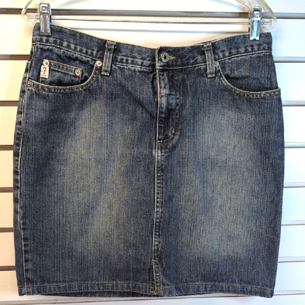 Guess Y2K Denim Mini Skirt Size 30 EUC